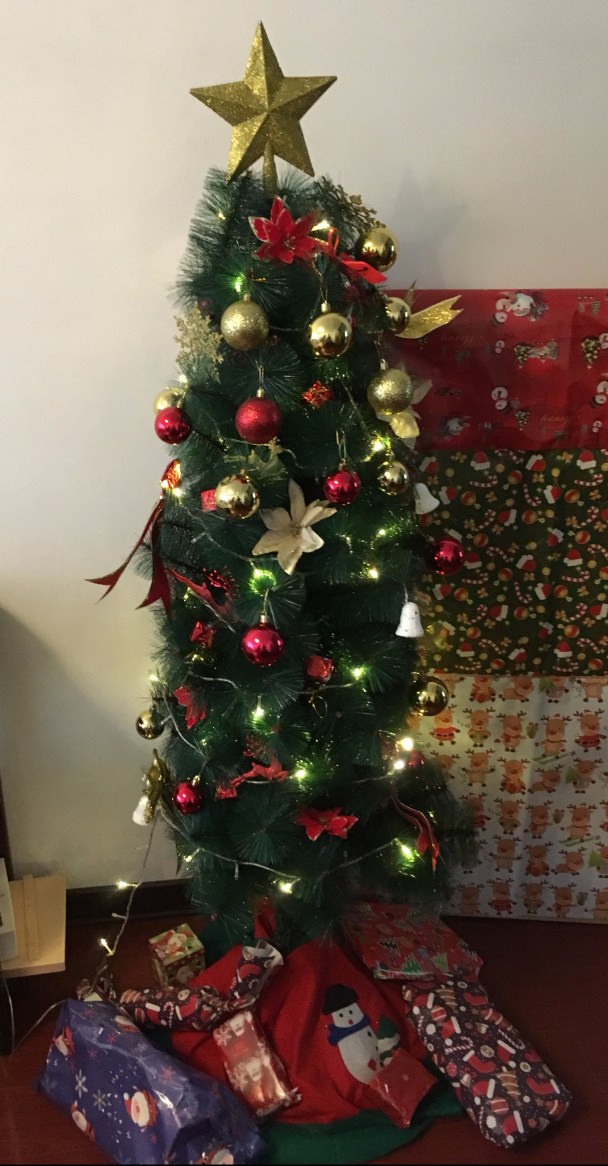 xmas-tree.jpg